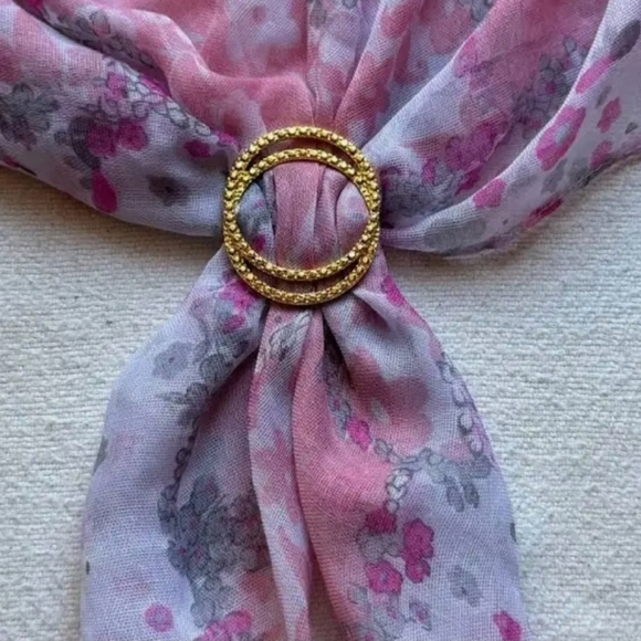 SALE!! Scarf Pin Bundle - Picture 9 of 9